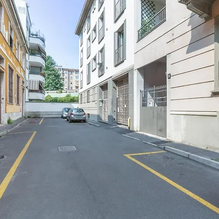 Bellissimo Su Due Piani A Pochi Passi Dal Monumentale * Μιλάνο